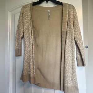3/4 sleeve cardigan.